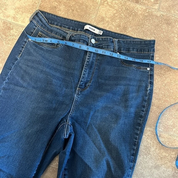 JustFab Size 18 Skinny Jeans - Picture 3 of 8